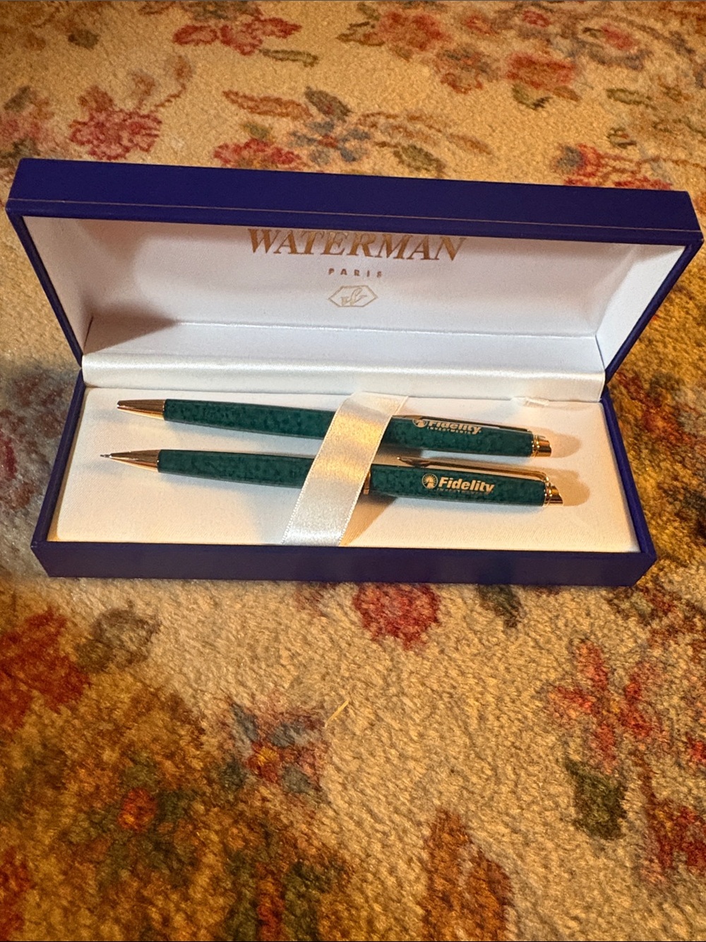 NWT pen pencil set